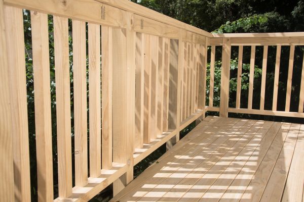 Cost of Composite Deck Construction in Franklin