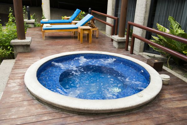 Cost of Hot Tub Deck Construction in Franklin