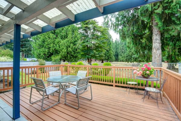 Cost of Deck Carpentry Service in Franklin